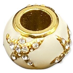 Cream bead charm with gold starfish with rhinestones no stamps